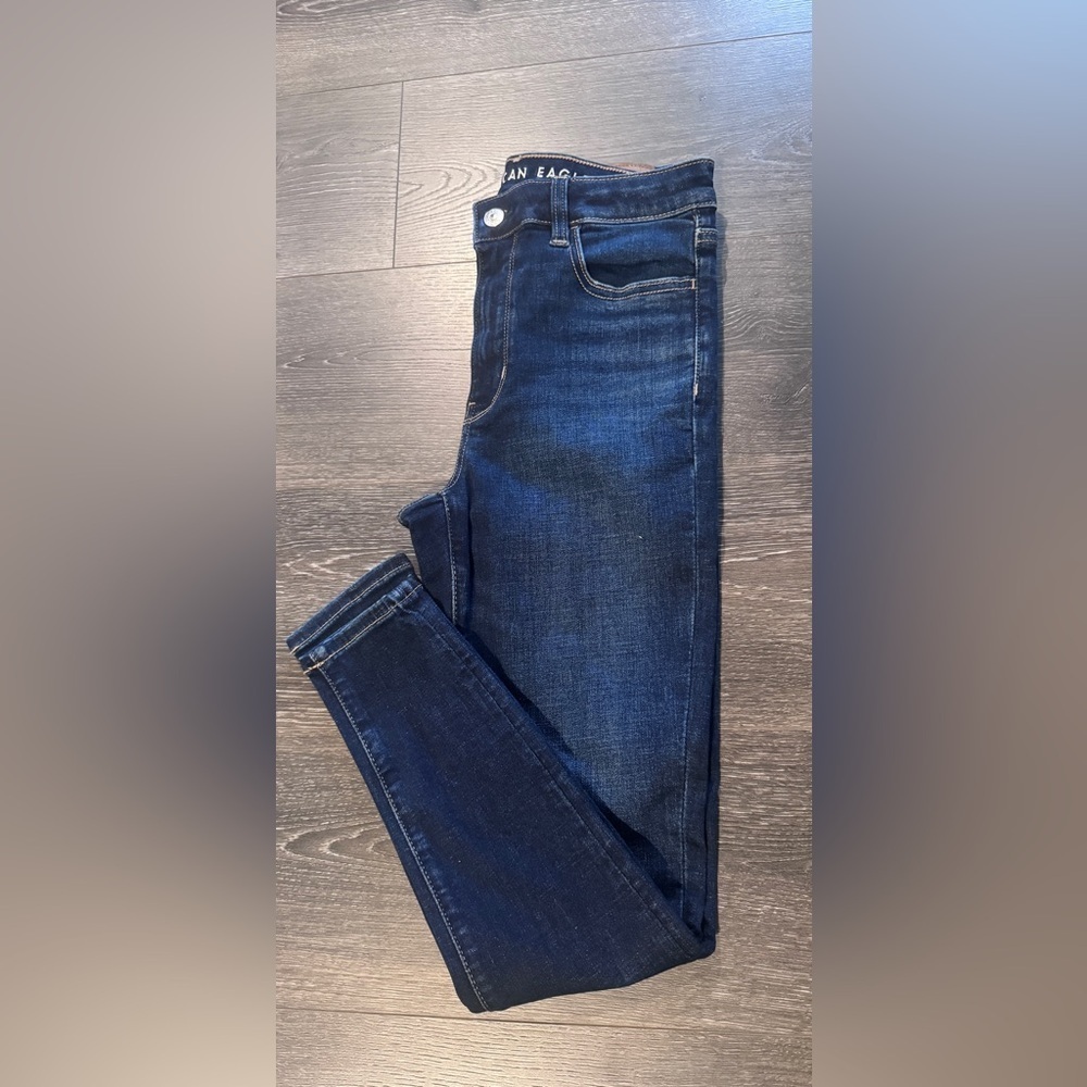 NWOT American Eagle Super High-Rise Jigging Next Level Stretch Jeans Sz 2 Short